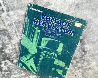 Manual del regulador de voltaje 1975 Libro de tecnología verde National Radio Shack