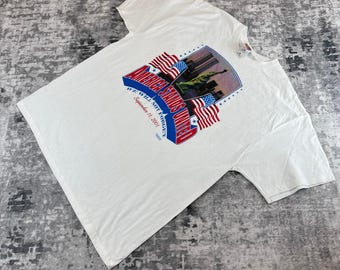 Vtg Fruit of the Loom Mens XL T-shirt 9-11 America Stands United Graphic White