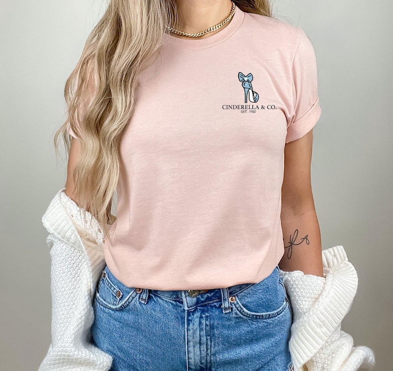 Camiseta minimalista de Disneyworld de Cenicienta y compañía (1950) imagen 1