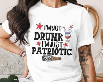 Diseño digital patriótico SVG PNG, No estoy borracho, solo soy patriota. Archivo para camisetas del 4 de julio. Sublimación de cóctel de cerveza estadounidense humorístico.
