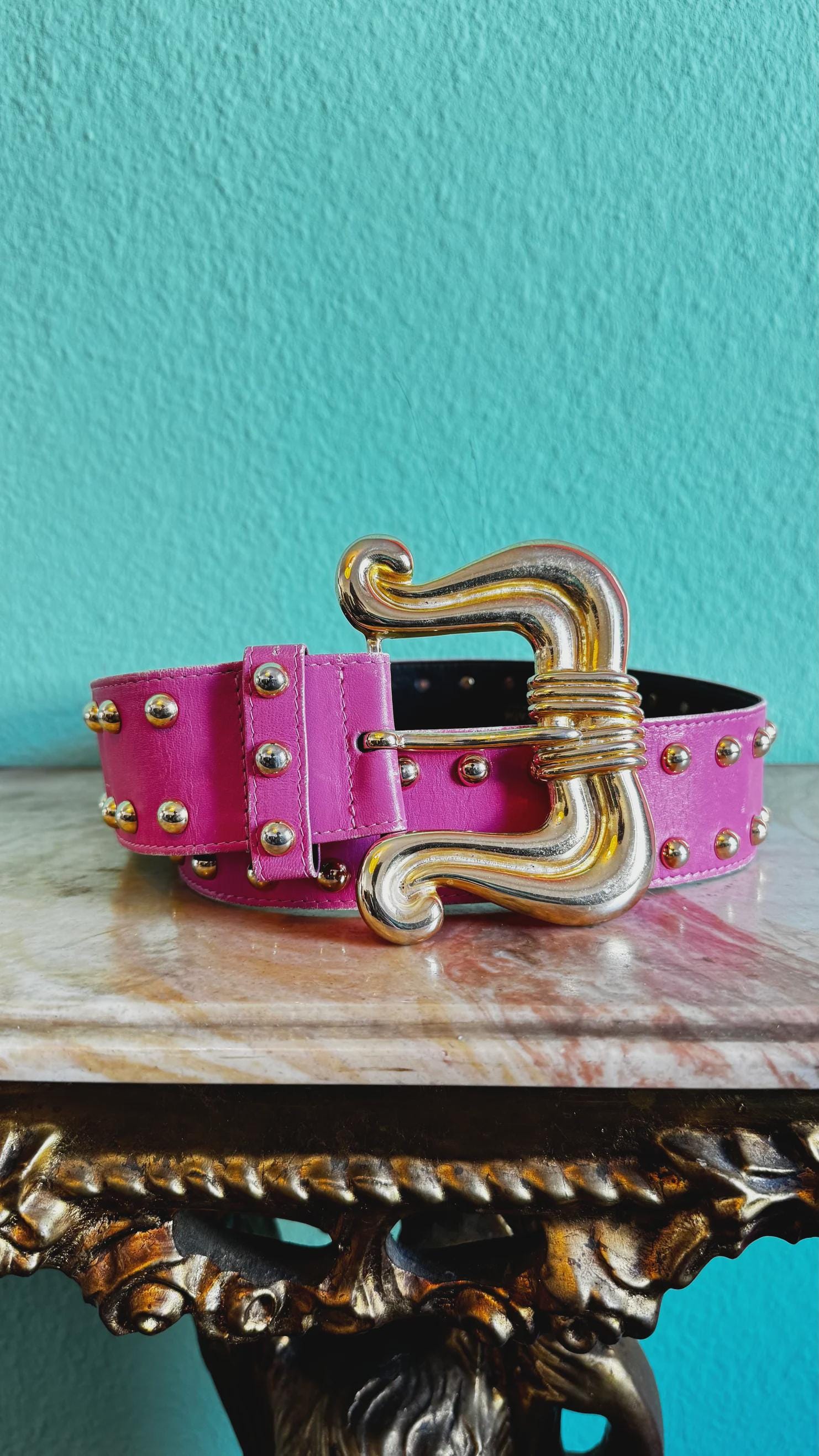 Pink Leather Studded Belt Vintage – Gold Buckle Statement  display picture 2