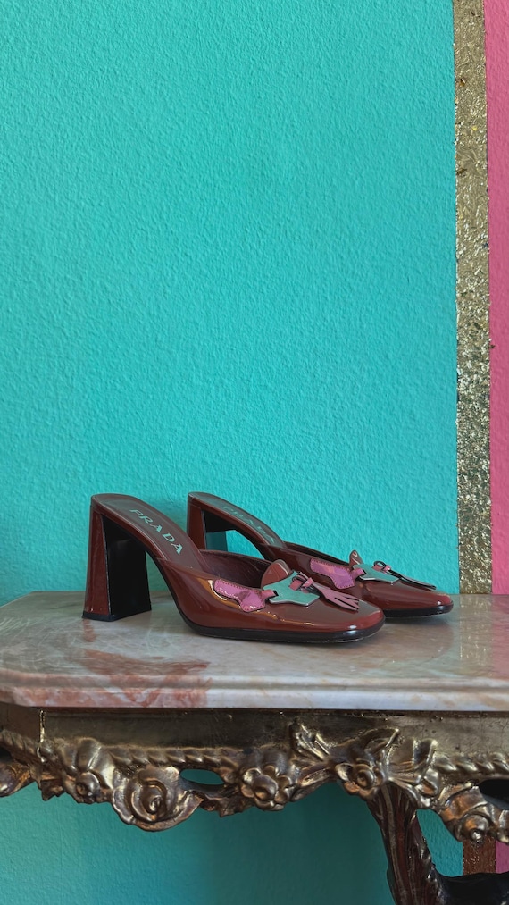 Vintage Prada Burgundy Patent Leather Mules – 90s Prada Heels with Tassel Detail – Designer Square Toe Shoes