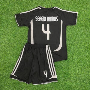 Real madrid sergio ramos jersey - Etsy 日本