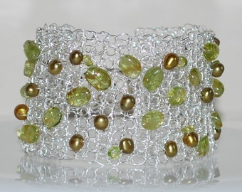 Multistone Crocheted Wire Cuff Bracelet, Crochet Wire Gemstone Bracelet, Peridot Wire Cuff, Crochet Wire Jewelry, Peridot Green