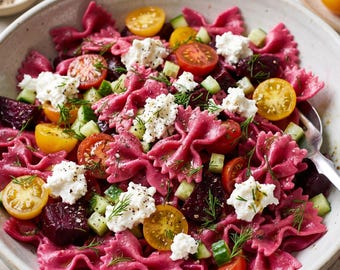 Receta de ensalada de pasta farfalle con remolacha, tinte de remolacha, guía de cocina para principiantes (descarga en PDF)
