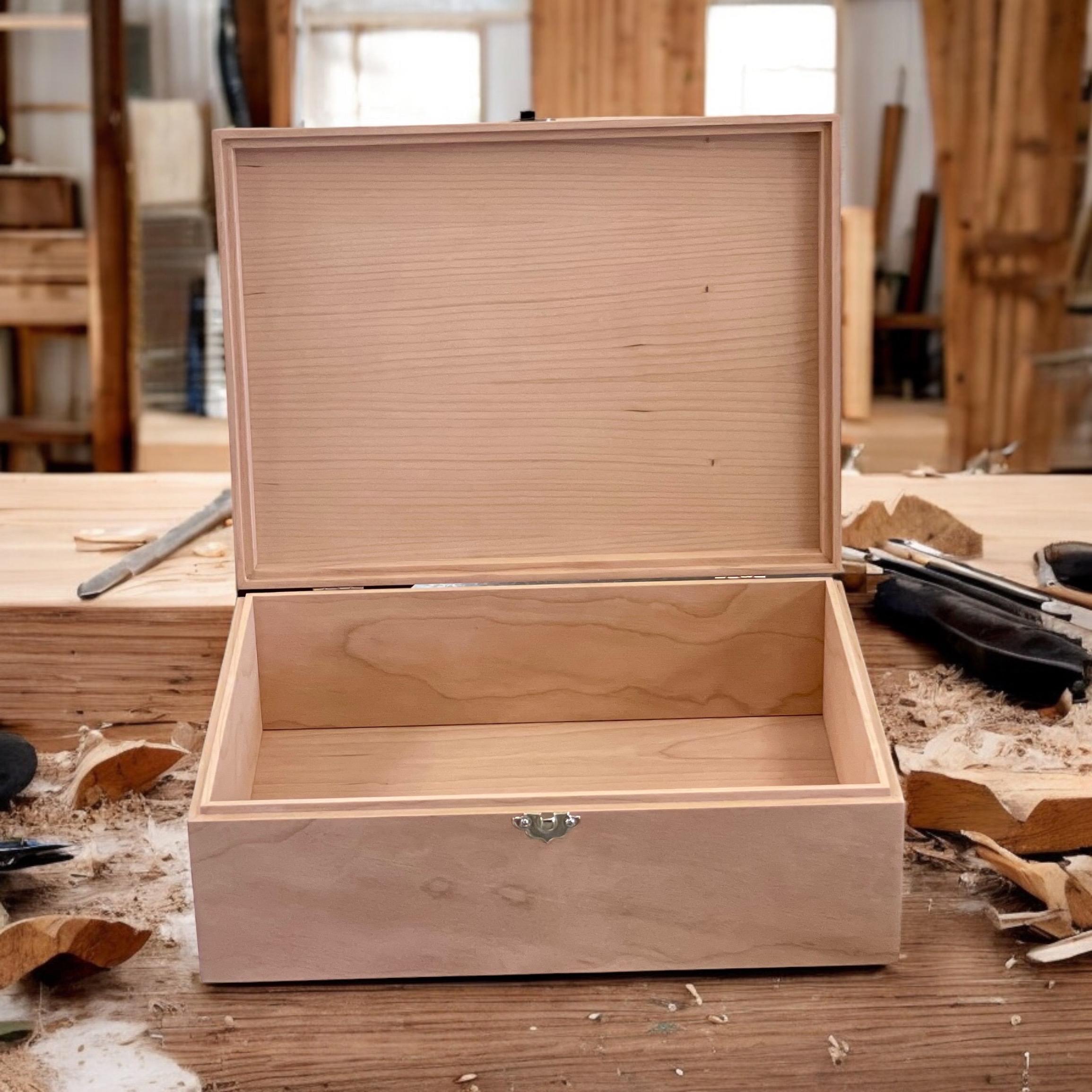 Scatola Di Legno Personalizzata Con Nome E Data - Idea Regalo Unica Per Matrimonio, Battesimo O Anniversario - Cofanetto Portaricordi 38x28x15 Cm - 3