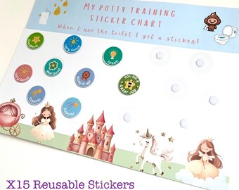 Könnte beinhalten: Ein Töpfchen-Trainings-Sticker-Chart mit dem Text "MY POTTY TRAINING STICKER CHART" und "When I use the toilet I get a sticker!". Es zeigt Illustrationen von einem Schloss, Einhorn und einer Prinzessin, inklusive 15 wiederverwendbarer Sticker.