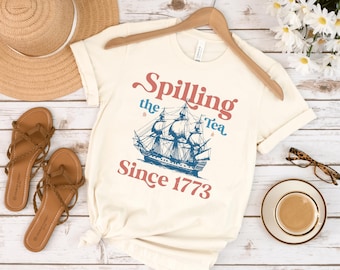 Camiseta "Spilling The Tea Since 1773", regalo retro para profesores de historia, camiseta del Boston Tea Party, camiseta divertida del 4 de julio, camiseta de historia estadounidense,