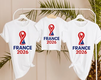 Camiseta de aficionado al fútbol de Francia 2026, Les Bleus, selección nacional / Ropa para el día del partido del Mundial / Diseño gráfico minimalista con icono.