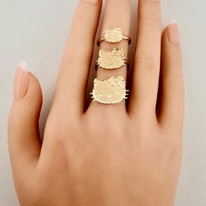 14 K Yellow Gold Hello Kitty Face Ring