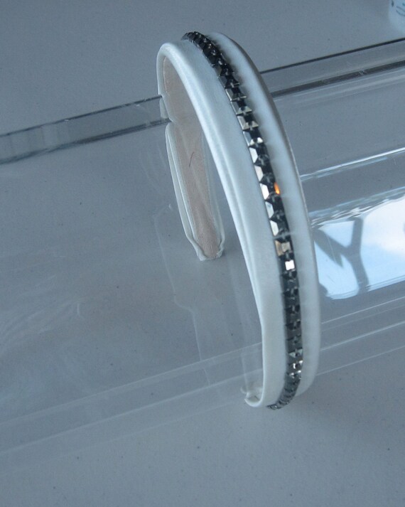 White Metal Studded Trim Headband, for Weddings, Parties  display picture 1