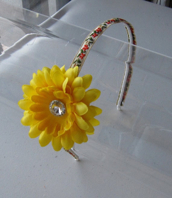 Yellow Floral Rhinestone Headband Flower Girl Bridesmaid Yellow Flower Headband W/rhinestone  main image 3