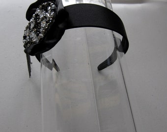 Cerchietto con perline di strass neri per donne e ragazze, tiara