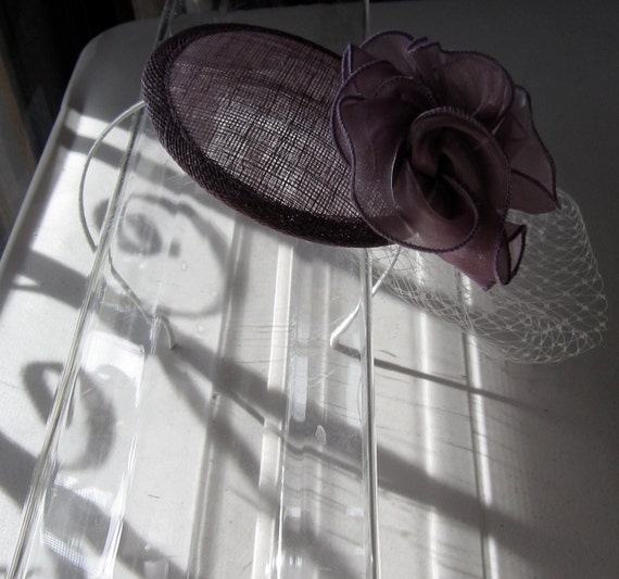 Lavender Purple Organza Flower Sinamay Fascinator Hat With  display picture 2