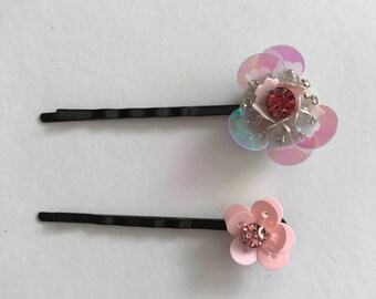 Pale Pink Crystal Sequin Flower Bobby Pin Set, for parties, fun, special occasions