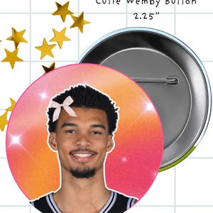 Cute Alien Basketball Player Button With Bow | Kawaii Space Button | 2.25 Inch Pinback Button | Green Alien Accessory | Spur Wemb Fan