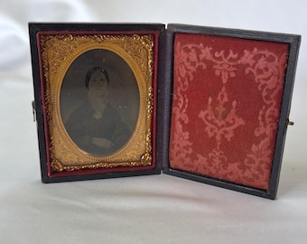Antique Daguerreotype Portrait Woman Embossed Union Case Victorian Photography