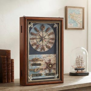 Wanduhr im maritimen Stil mit verstecktem Schlüsselschrank – Maritime Dekoration im Vintage-Stil