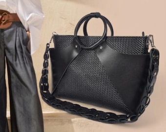 Leather Business Bag for Women. Structured tote bag, designer handbags. Women's laptop bag. Elegant business leather document bag.