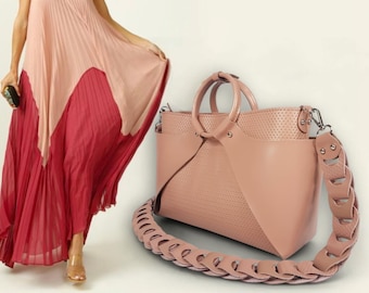 Leather Business Bag for Women. Structured tote bag, designer handbags. Women's laptop bag. Elegant business leather document bag.