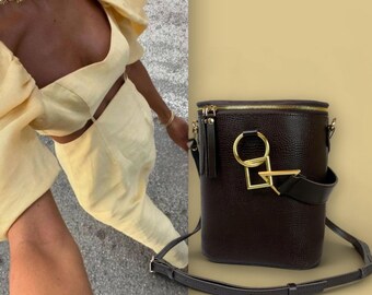 Fashion Bucket Bag, Structured Cylinder Bag, Elegant Evening Purse. Leather Barrel Handbag. Large Capacity. Women's Brown Bucket Bag.