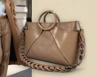 Leather Business Bag for Women. Structured tote bag, designer handbags. Women's laptop bag. Elegant business leather document bag.
