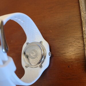 Brandneue weiße Rip Curl Classic Surf Damen 34 MM Uhr Bild 5