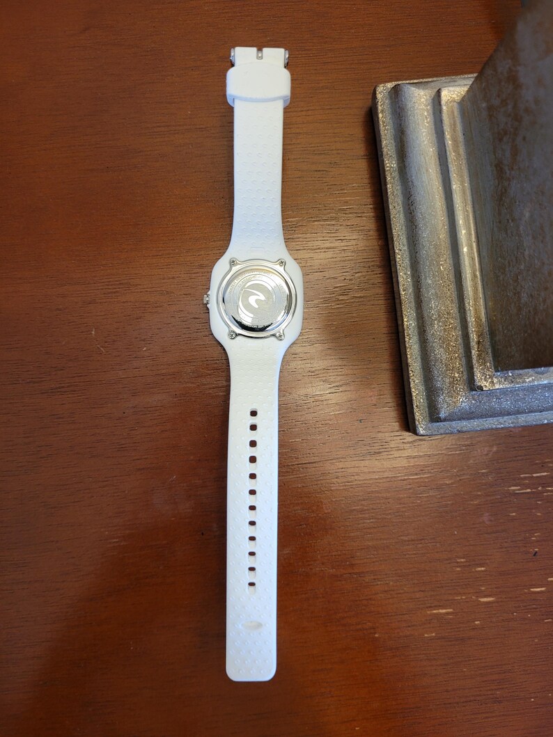 Brandneue weiße Rip Curl Classic Surf Damen 34 MM Uhr Bild 7