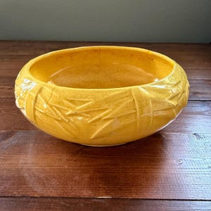 Vintage McCoy Yellow Bamboo Planter Bowl – Mid Century Pottery – Mustard Ceramic Bowl – Collectible McCoy USA – Display Piece