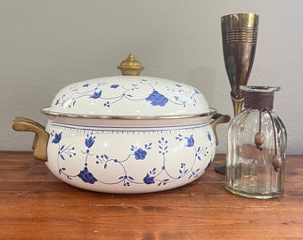 Vintage M. Kamenstein Enamelware Dutch Oven | Blue Floral Stock Pot with Lid