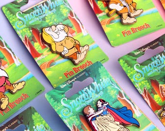 ヴィンテージ ディズニー ミニーマウス オタク ブローチ ピン - Etsy 日本