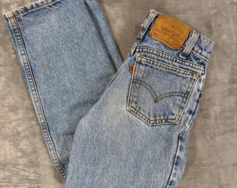 Jeansy chłopięce Levi's 550 Orange Tab w kolorze jasnoniebieskim, rozmiar 9