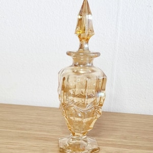 Vintage Ringelblume Farbe Karneval Glas Parfümflasche.