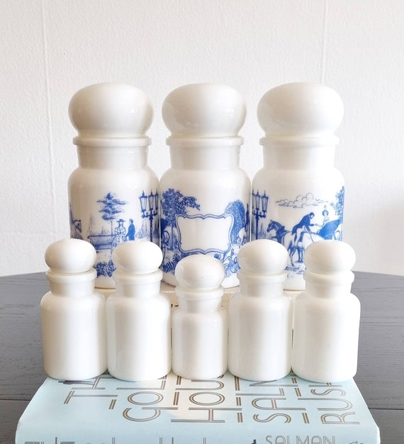 Blue and White Salt & Pepper (JAS) Blue and White Salt & Pepper (JAS)