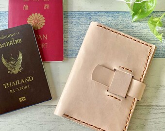 Lederpasshülle - pflanzlich gegerbtes Leder, minimalistisches Design, freie Personalisierung, 10 Stichfarben
