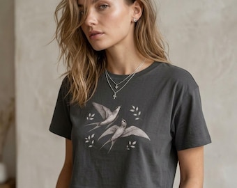 Vintage Swallow Graphic Cropped Tee, Womens Boxy T Shirt, Vintage Bird Shirt, Botanical Nature Top, Short Sleeve Casual Shirt