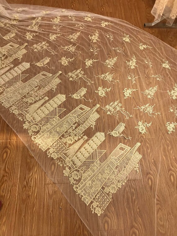 Sequind tissu de dentelle de broderie de fil motif d’or avec motif fil design vintage, haute couture robe de mariée dentelle tissu par yard e67eec Sequind tissu de dentelle de broderie de fil motif d’or avec motif fil design vintage, haute couture robe de mariée dentelle tissu par yard e67eec