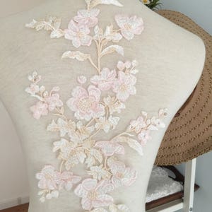 Pastel Beautiful Fine Embroidery Lace Applique , Flower Venice Lace Applique Wedding Gown