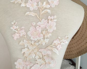 Pastel Beautiful Fine Embroidery Lace Applique , Flower Venice Lace Applique Wedding Gown