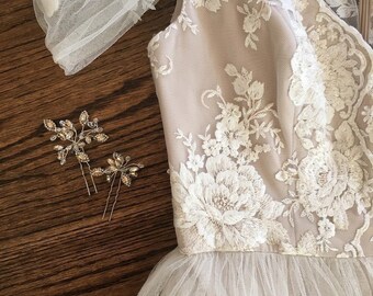 Exquisite Cotton Lace Applique, Cream Embroidery Wedding Applique , Bridal Veil Applique for Wedding Gown, Bridal Dress Decor, Bodice