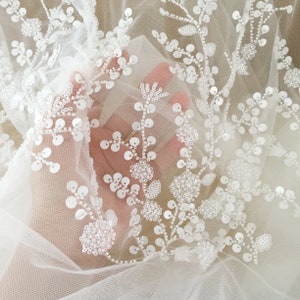 Elfenbein 3D Perlen Daisy Lace Fabric : Braut Brautkleid, Schleier