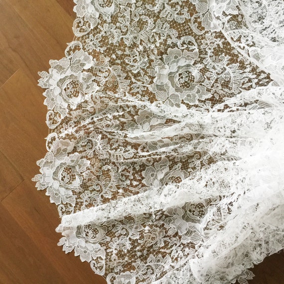 1 Yard Exquisite Alencon Lace Fabric With Crochet Rose Flower