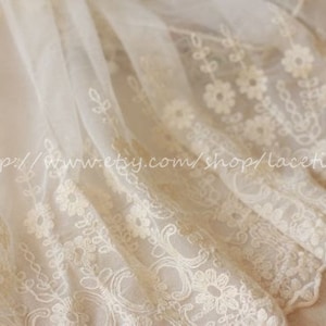 Lace Fabric Trim - Vintage Style White Embroidered Floral Lace for Wedding Dress Veil Bridal Wedding Lace