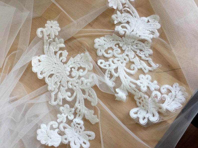 Exquisite floral embroidery lace applique pair in off white for wedding gown bodice bridal dress lace veil
