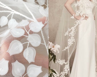 Fancy 3D petals Vine flower bridal gown lace fabric panel bridal veil lace fabric in off white