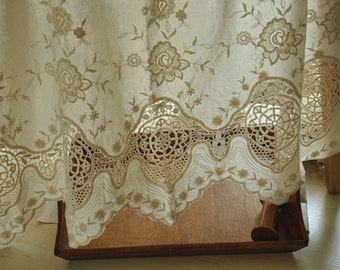 Vintage Beige Embroidery Cotton Lace Fabric: Scalloped Eyelet Border