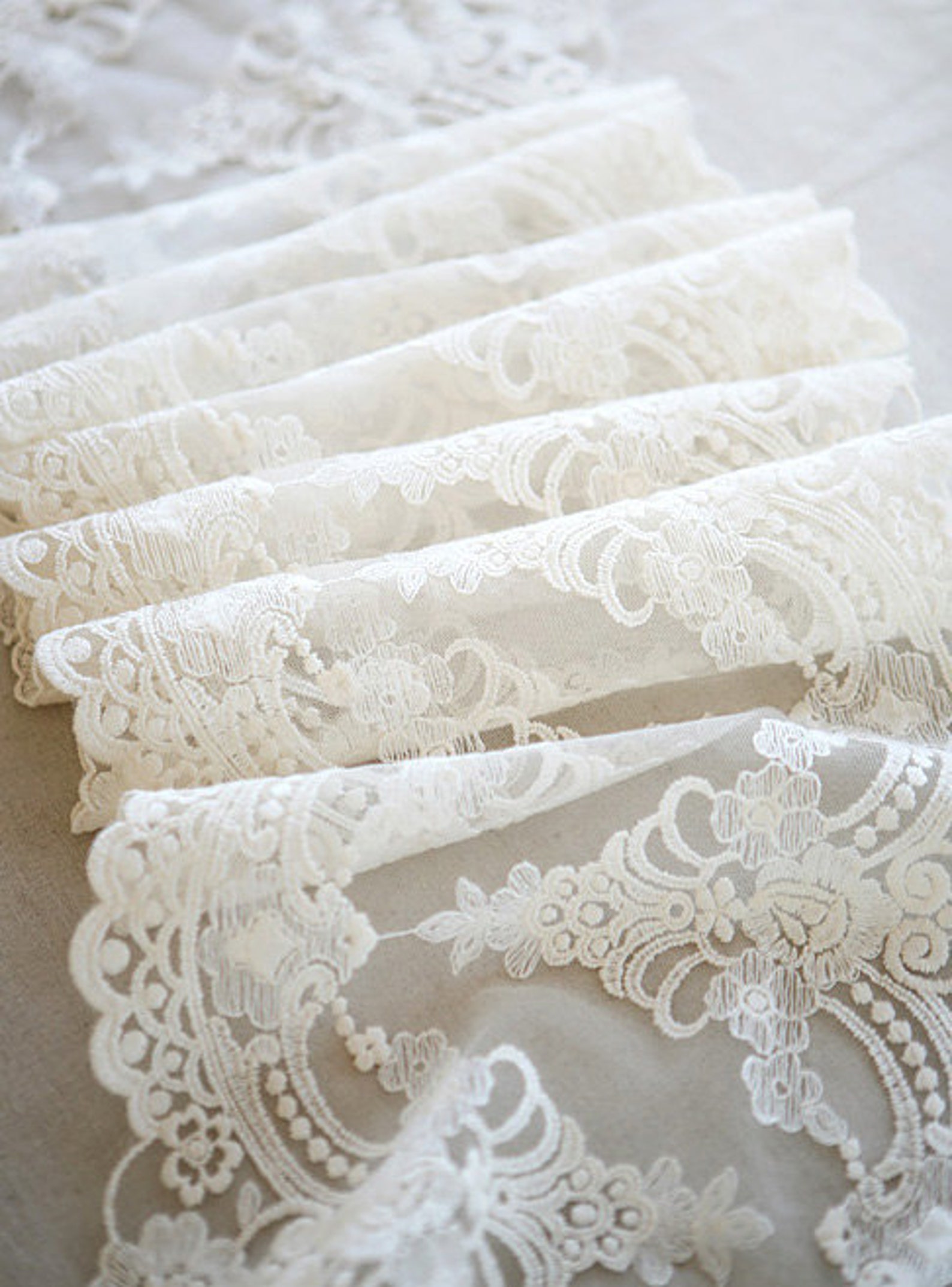 5 Yards Ivory Gold Lace Fabric Trim Vintage Lace Trim Etsy