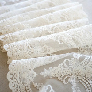 Ivory lace trim by the yard discount