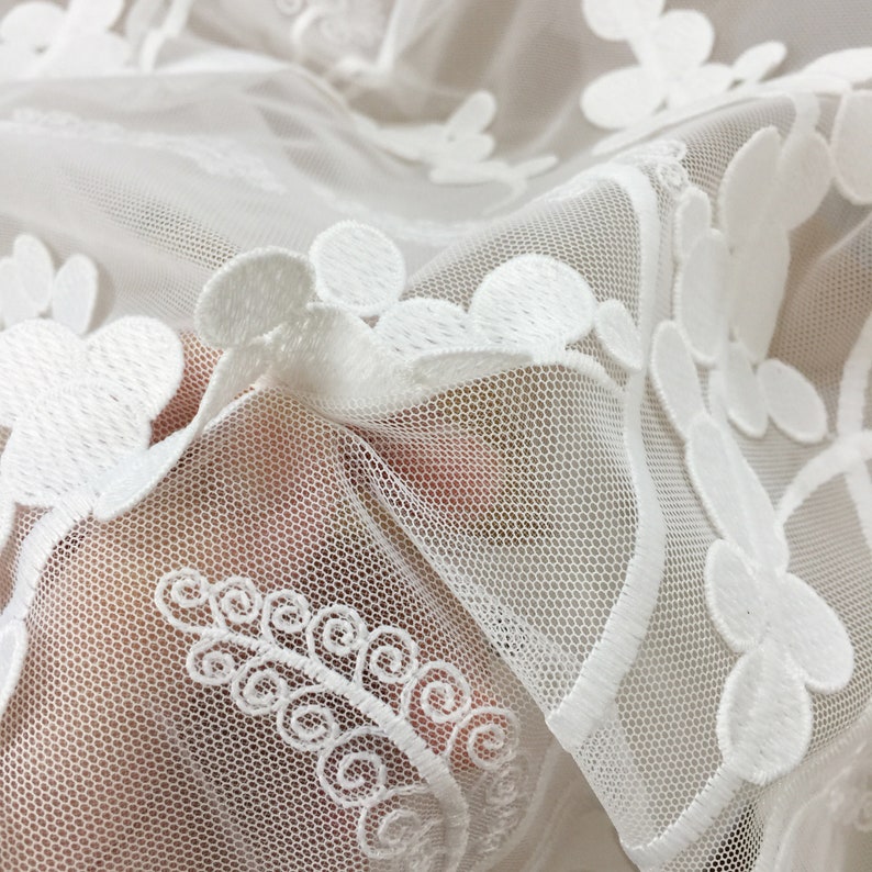 3D Grape Bridal Gown Lace Fabric in off White 3D Flower Lace - Etsy