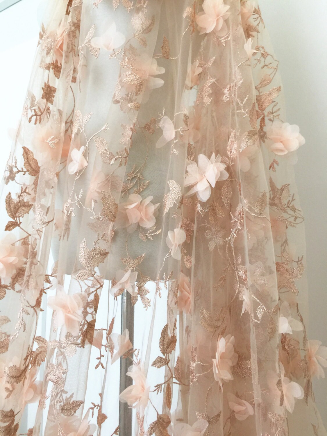 Tissu dentelle fleur 3D en pêche, Tulle de mariée dentelle tissu brodé, fil métallique Couture mariage robe de tissu Tissu dentelle fleur 3D en pêche, Tulle tissu de mariée dentelle tissu Tulle brodé, fil métallique Couture mariage robe de tissu 599767